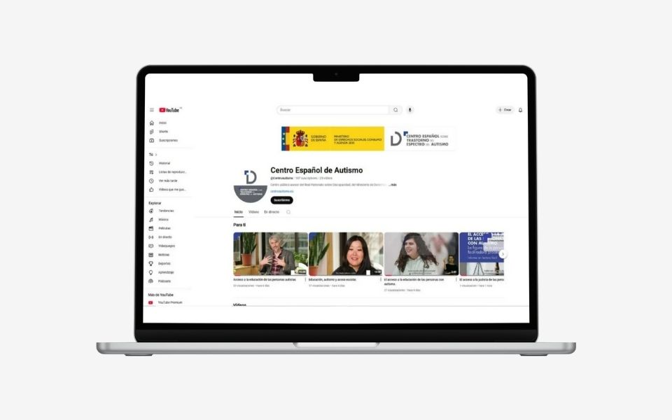 Pantalla de un ordenador con la imagen del canal de youtube del Centro Español de Autismo.